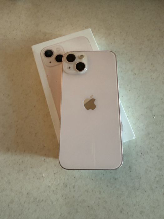 Продам Iphone 13