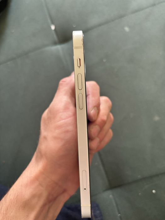 iPhone 12 с гран