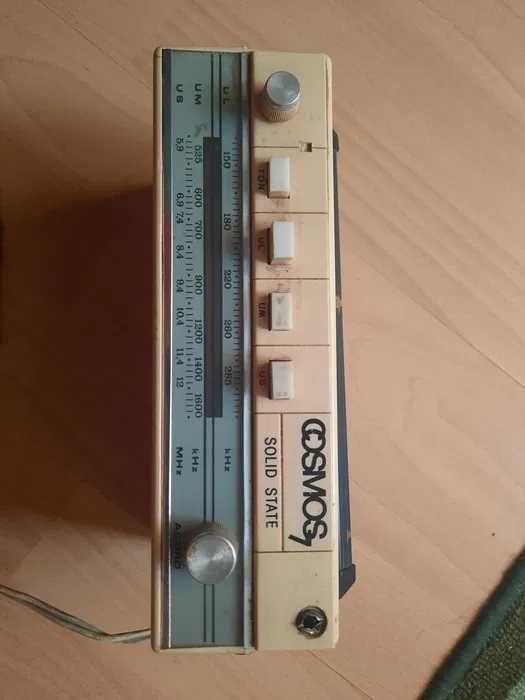 radiocaseton VEGA rusesc vintange,si radio