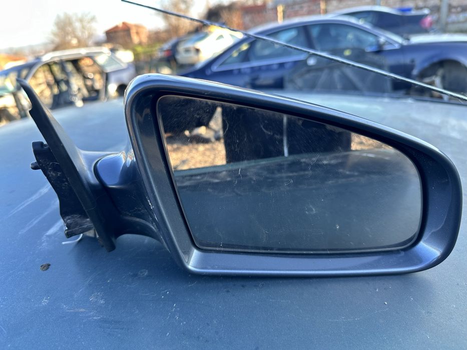 Дясно огледало за Audi A3 8P – оригинално