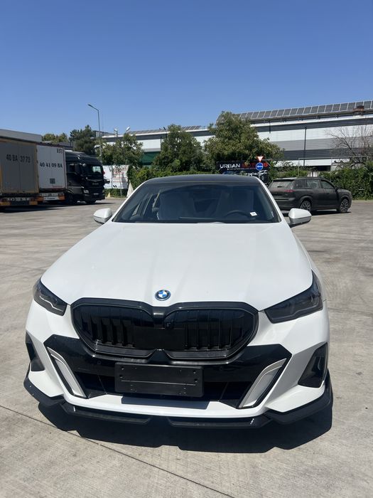 Bmw i5  50L  2025 йил