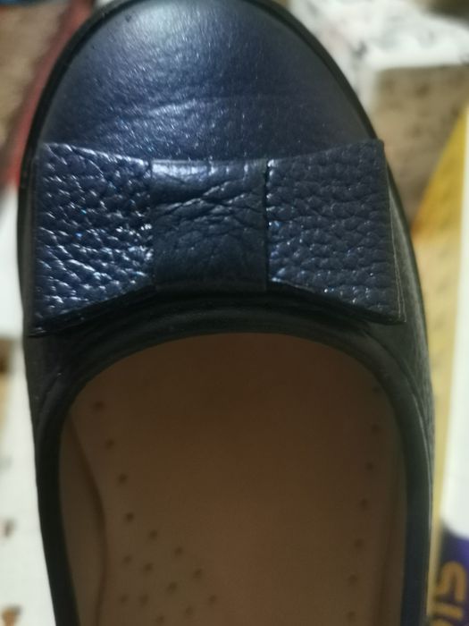 Продам детские туфли