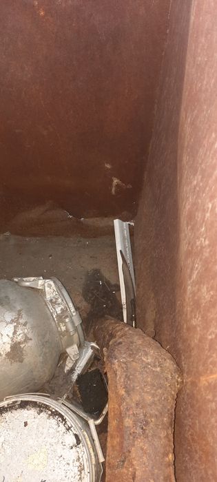 Продам мусорный бак