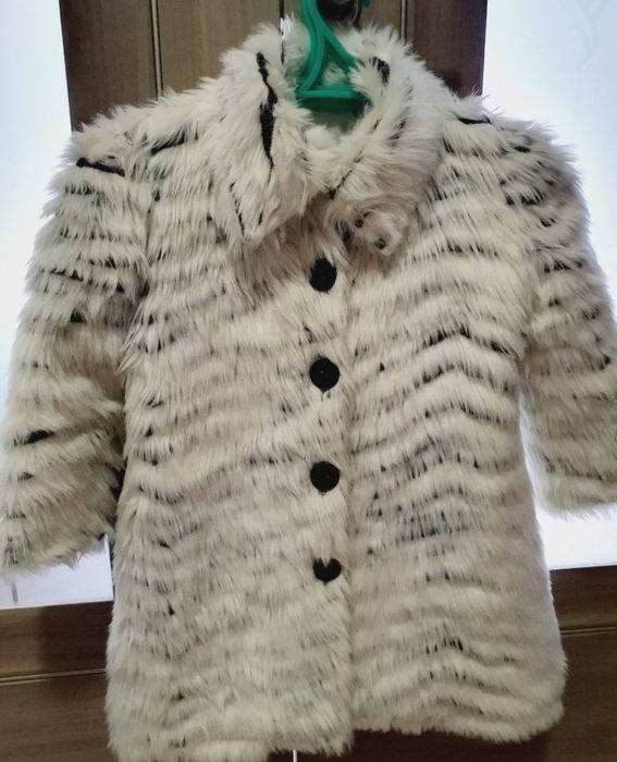 Много детских вещей на девочку 4-7 лет