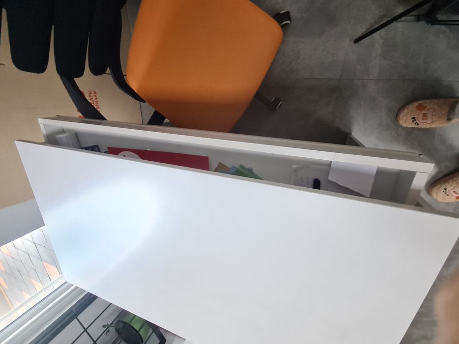 Офисный стол сурмой