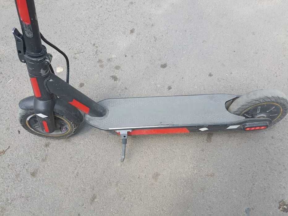 Продам самокат ninebot g30pmax