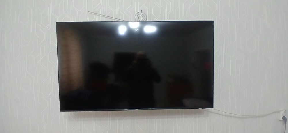 Телевизор  SAMSUNG