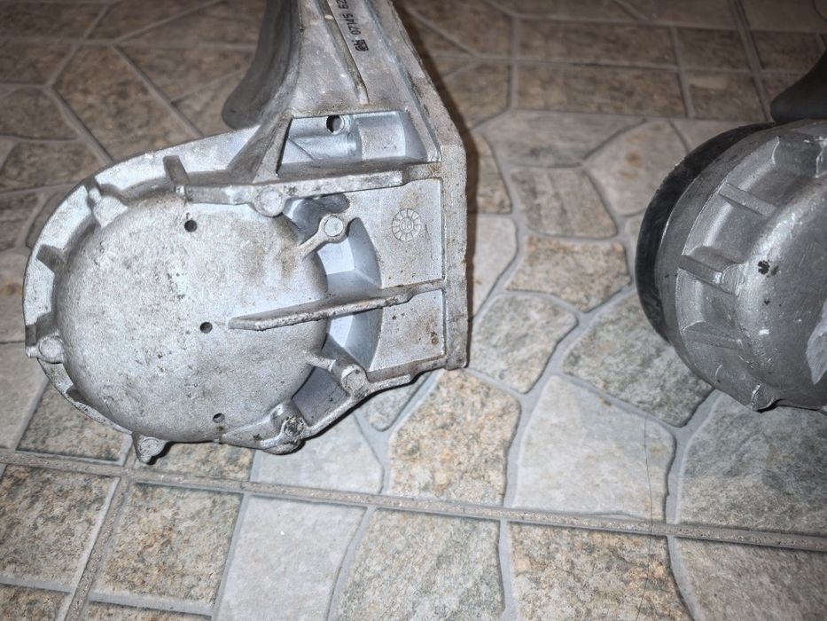 Подушка двс ауди