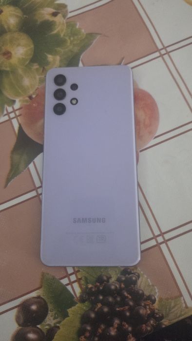 Продам сотовые телефоны.
