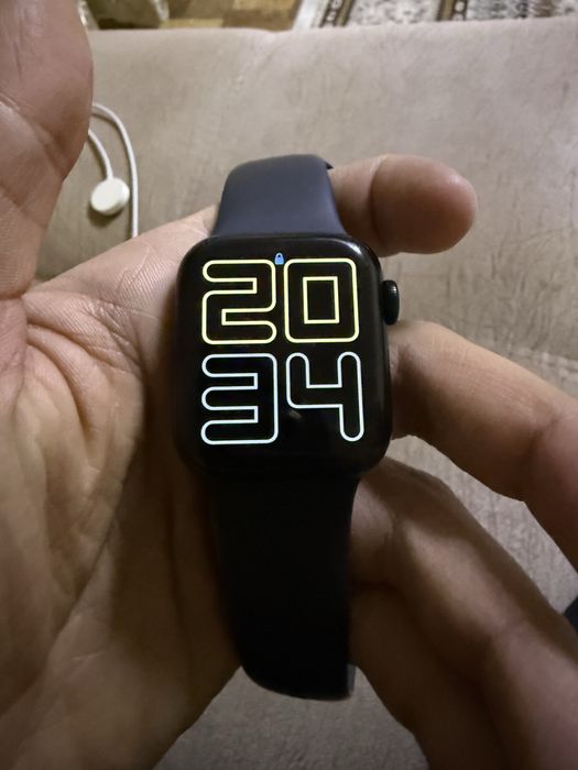 Срочно продам Apple watch