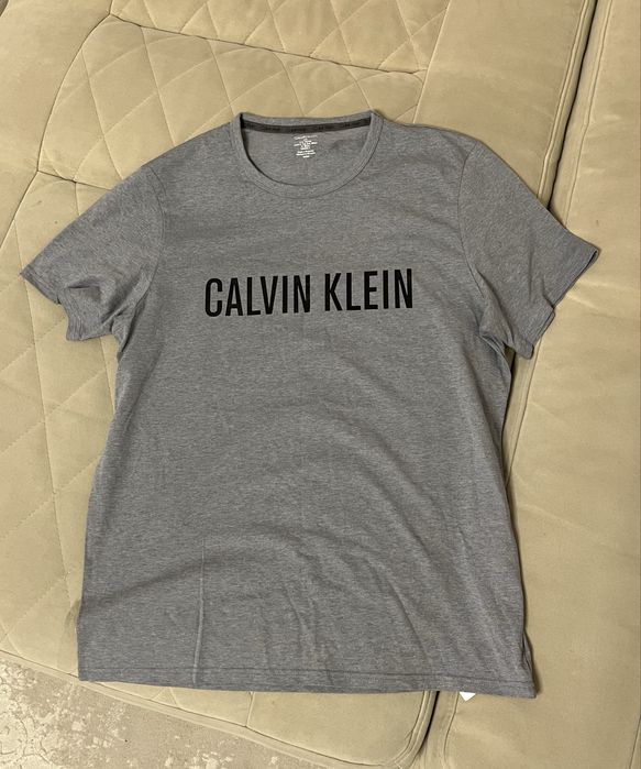 Футболка calvien klein оригинал