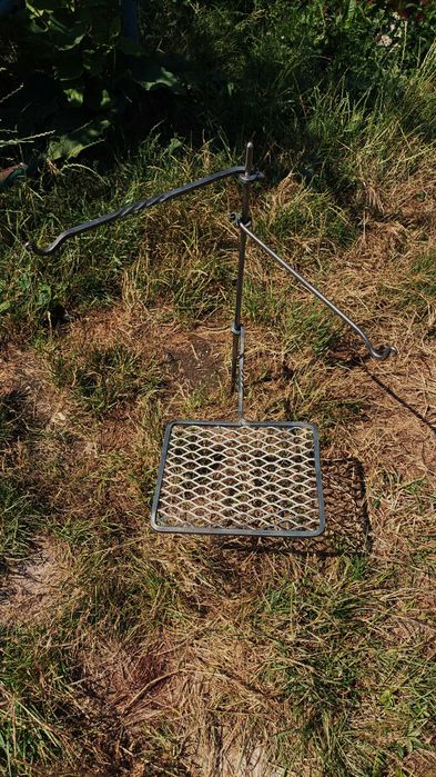 Gratar camping, bushcraft.