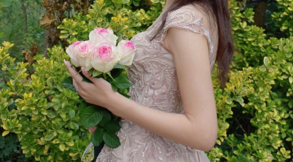 Дизайнерска Абитурентска Рокля: XS/S/M; обличана само веднъж;