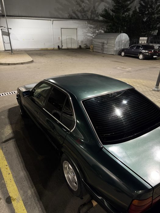 Продам BMW e34 520