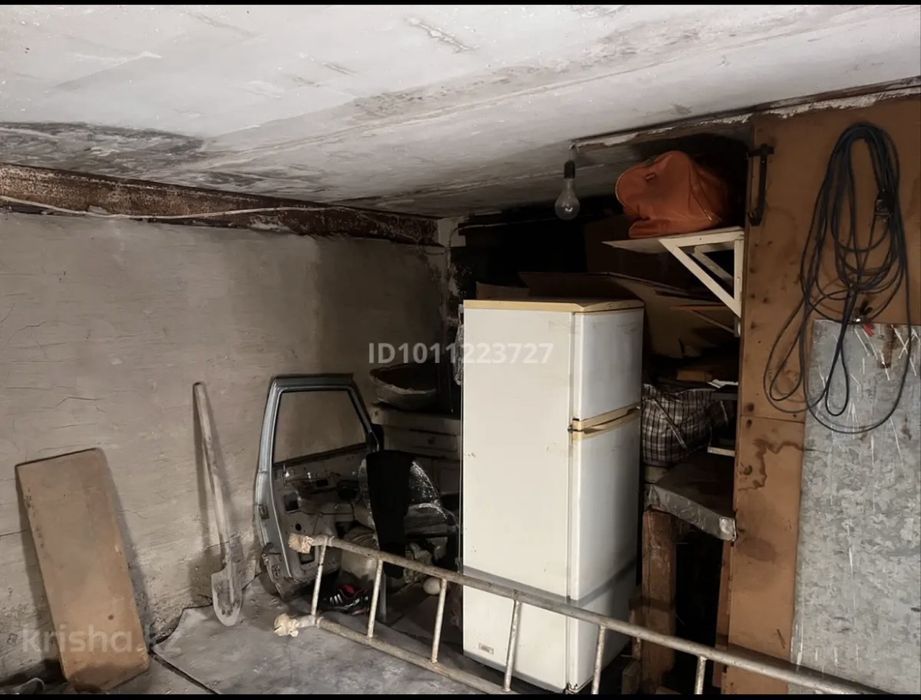 Продам гараж в восточной части города