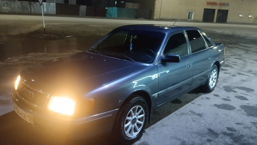 Продам Audi 100 c4