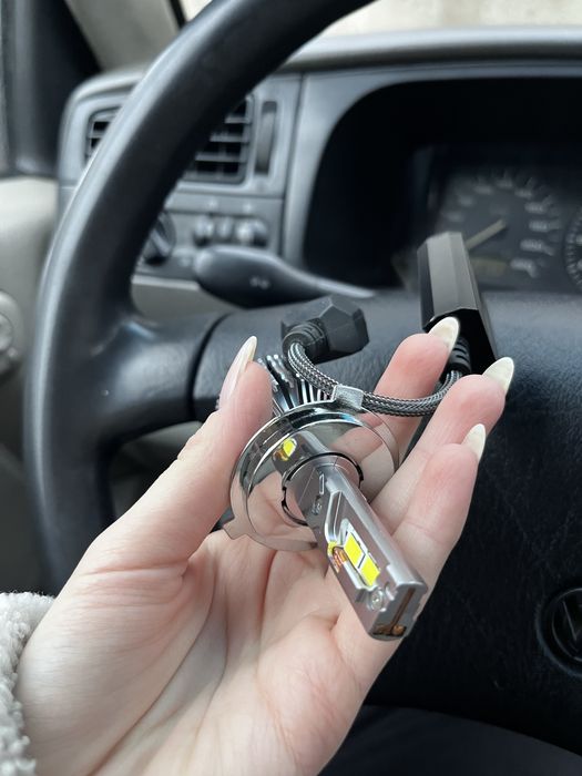 Продам лэд лампы на автомобиль