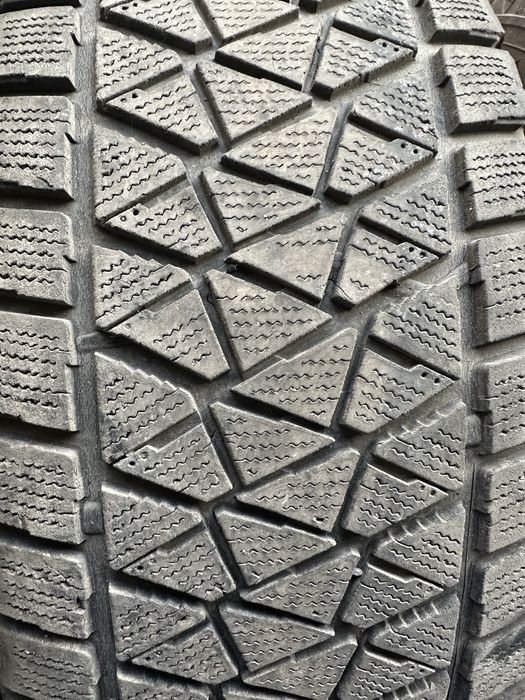 BRIDGESTONE шины 265,65,17