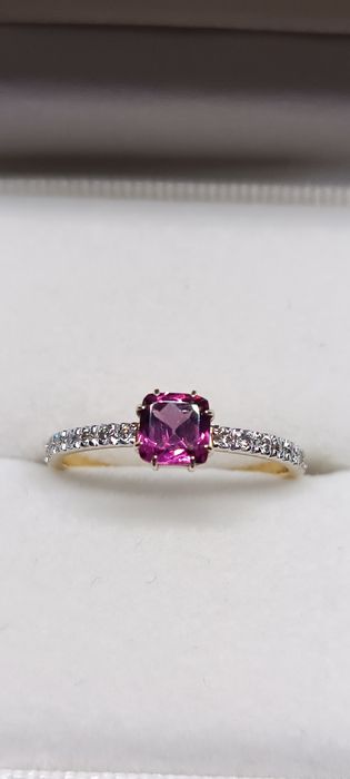 Продается золотое кольцо