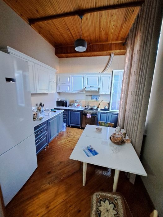 Продаю дом 3-х уровней Яккасарай