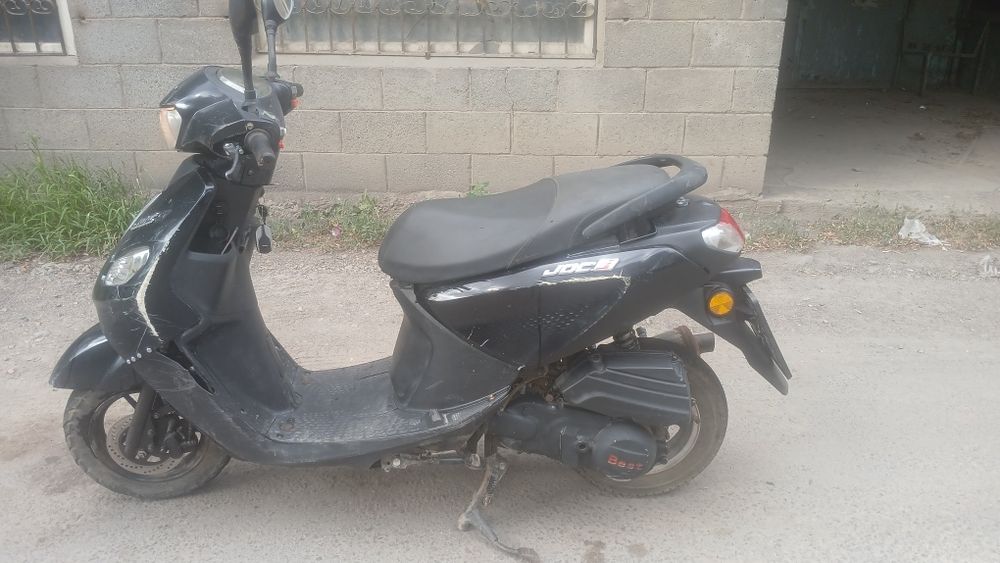 Продам мопед 100.000