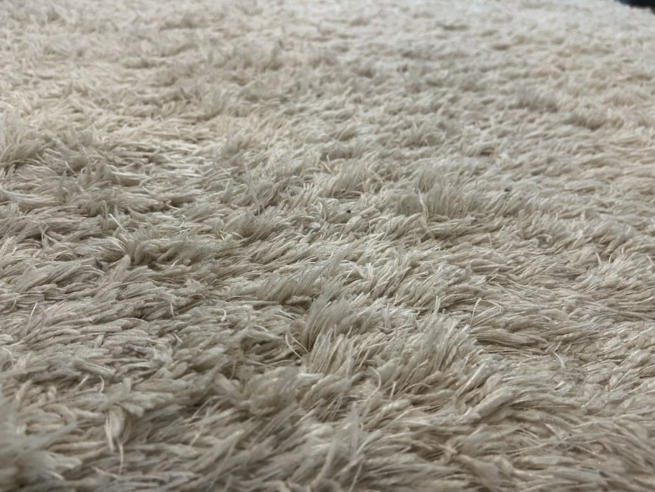 Килим текстил бял