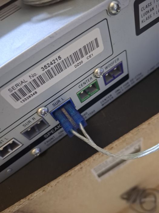 Sistem sony 5 1 model HCD-DZ20