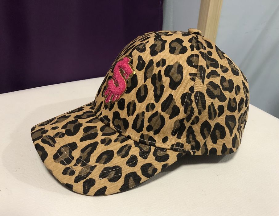 4 броя стилни шапки