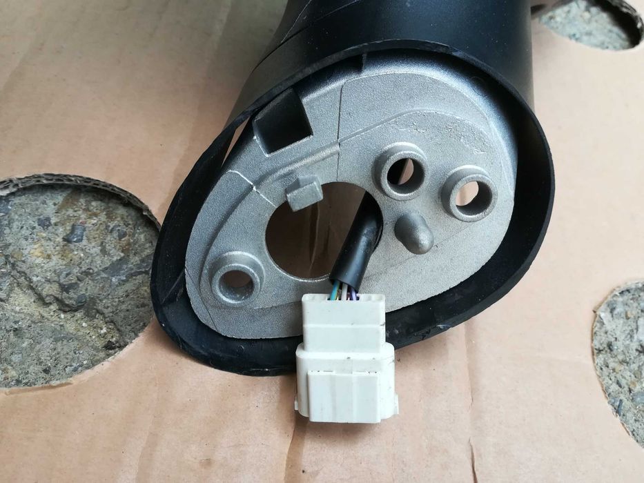 Дясно огледало Fiat Grande Punto / Фиат Гранде Пунто ( огледала )