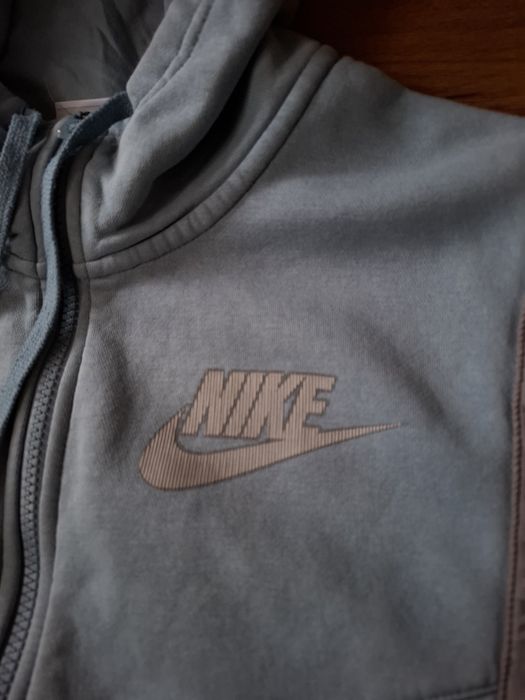 Nike мъжки Суичър L размер.