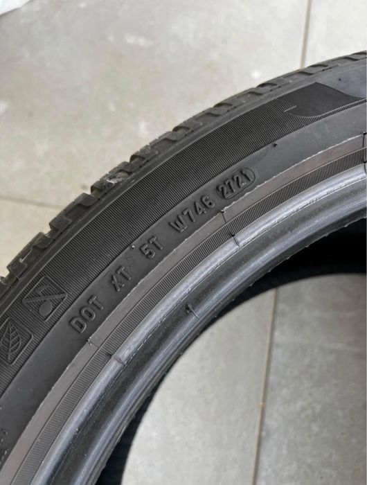 Pirelli Set 2 cauciucuri  305 35 r21
