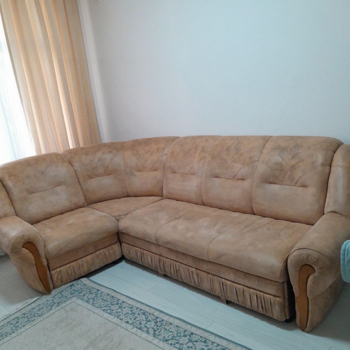 Продам угловой диван.