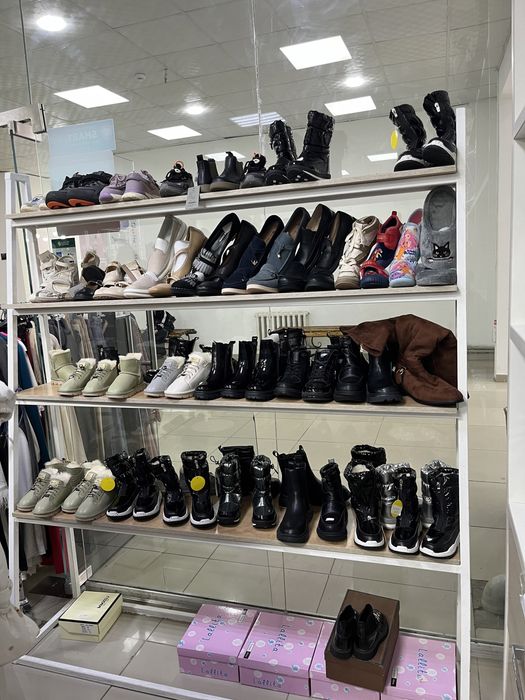 Срочно. Мебель для бутиков