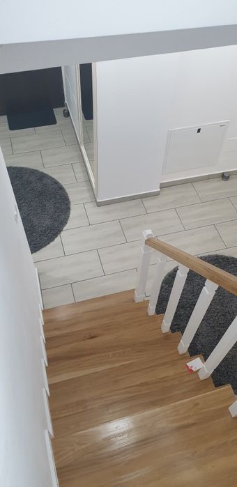 Apartament 5 camere / 2 bai