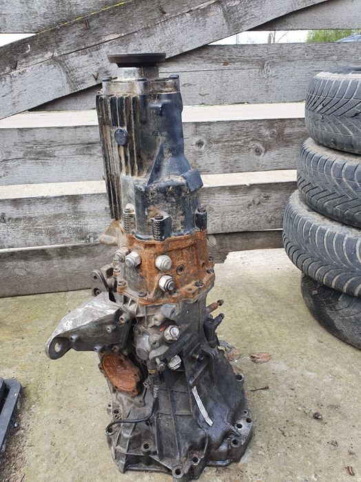 Cutie viteze 6 trepte  vw passat .motor avf