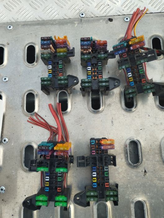 Бушоньера предна и задна за Mercedes Benz / Мерцедес