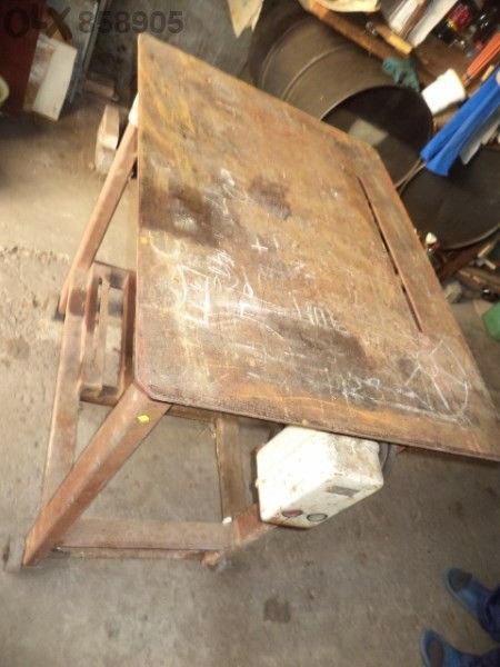 метална маса за циркуляр - (станок)