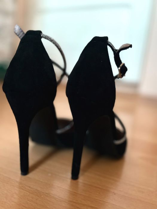 Tocuri elegante damă,mărimea 38
