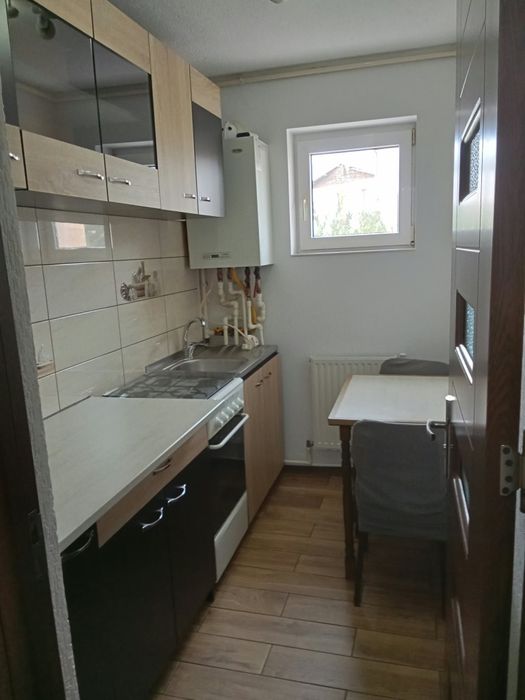 Închiriez apartament