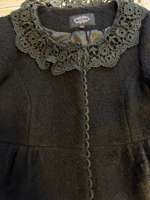 Palton scurt, elegant cu dantela