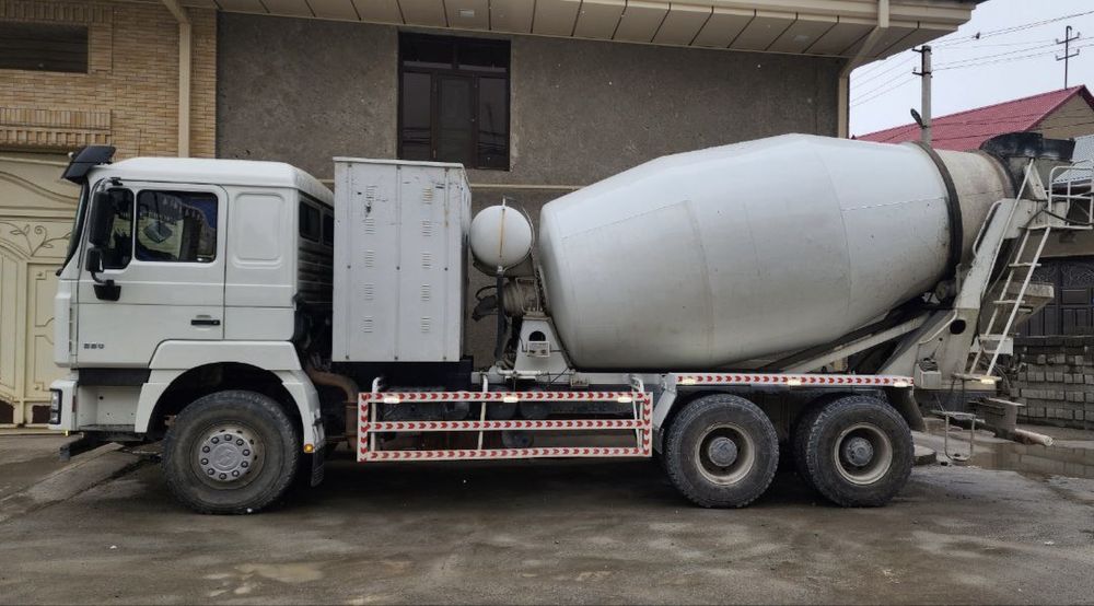 Миксер SHACMAN F3000 сотилади