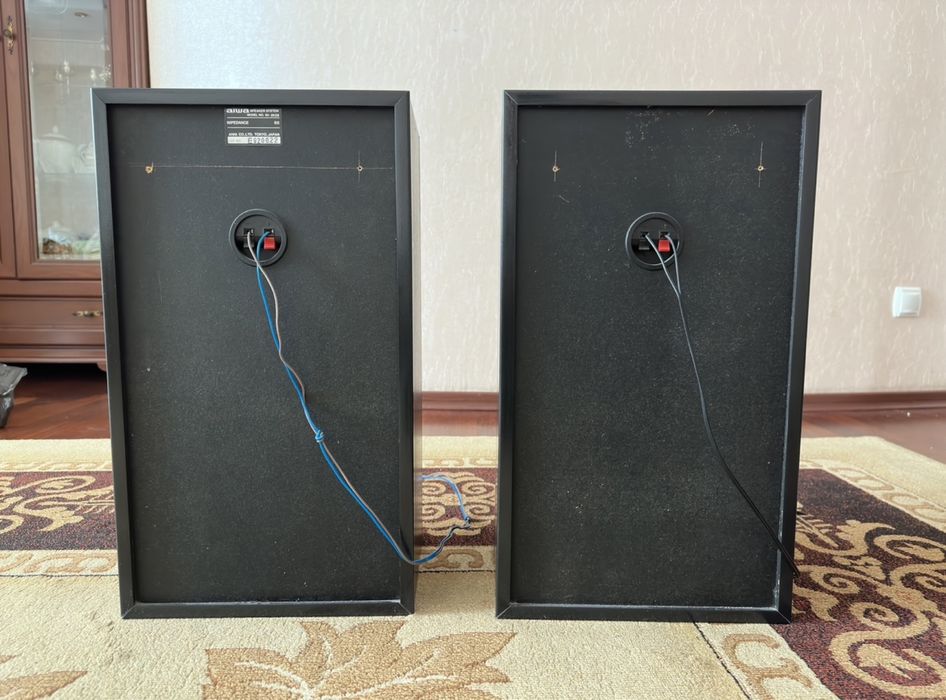 Продам колонки  Aiwa