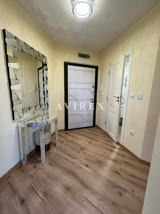 Дава се под наем Двустаен апартамент в Пловдив, Кършияка - 70 кв.м за 550 € - Снимка #2