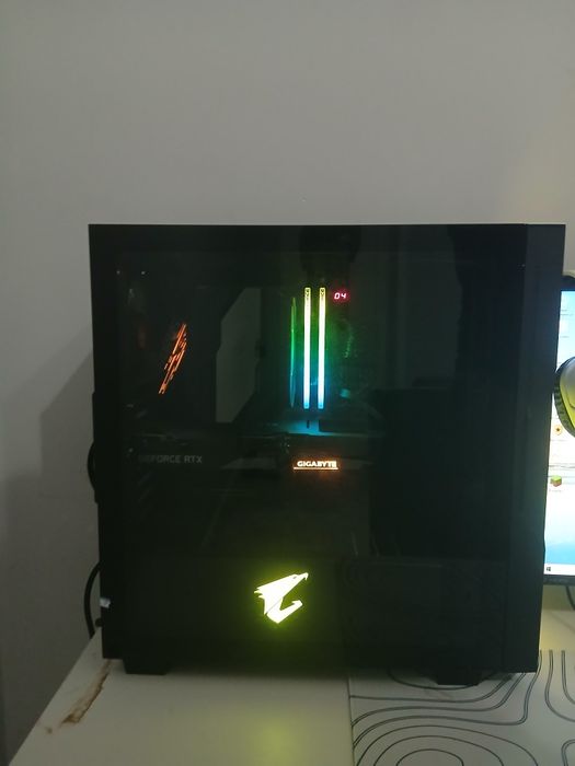 Продам игровой корпус черный