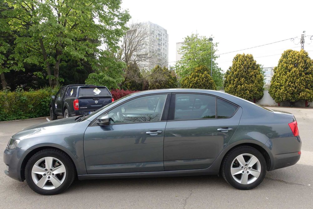 SKODA Octavia 2015 — imagine 4