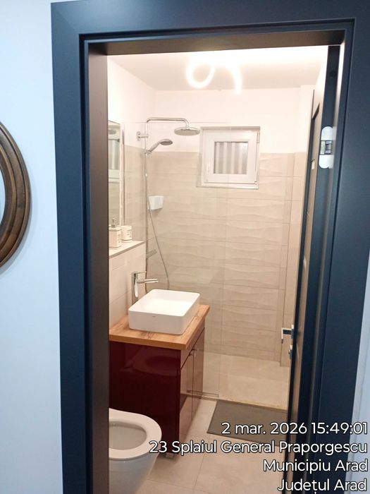 Dau in chirie apartament 1 camera centru, str. Praporgescu