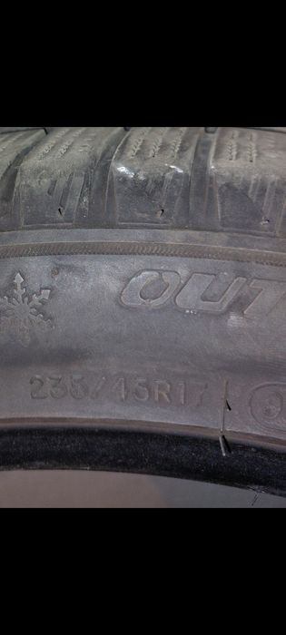 Cauciucuri 235 45 17