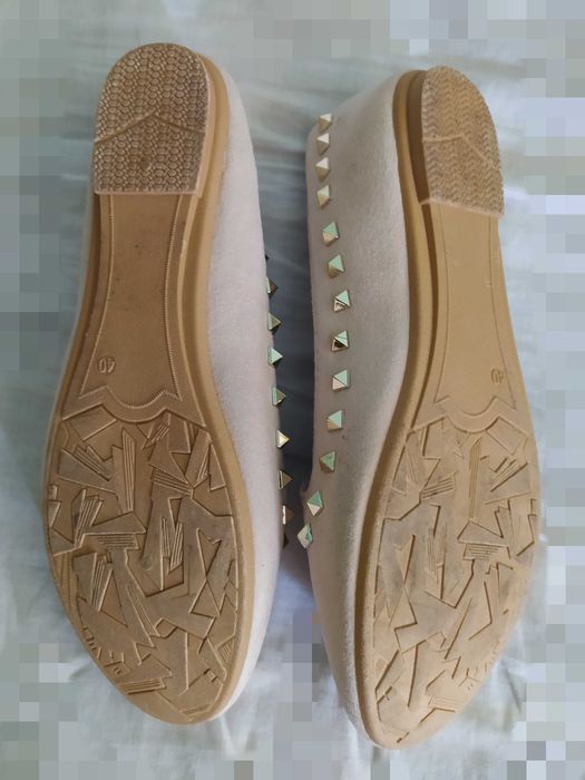 Дамски бежови обувки