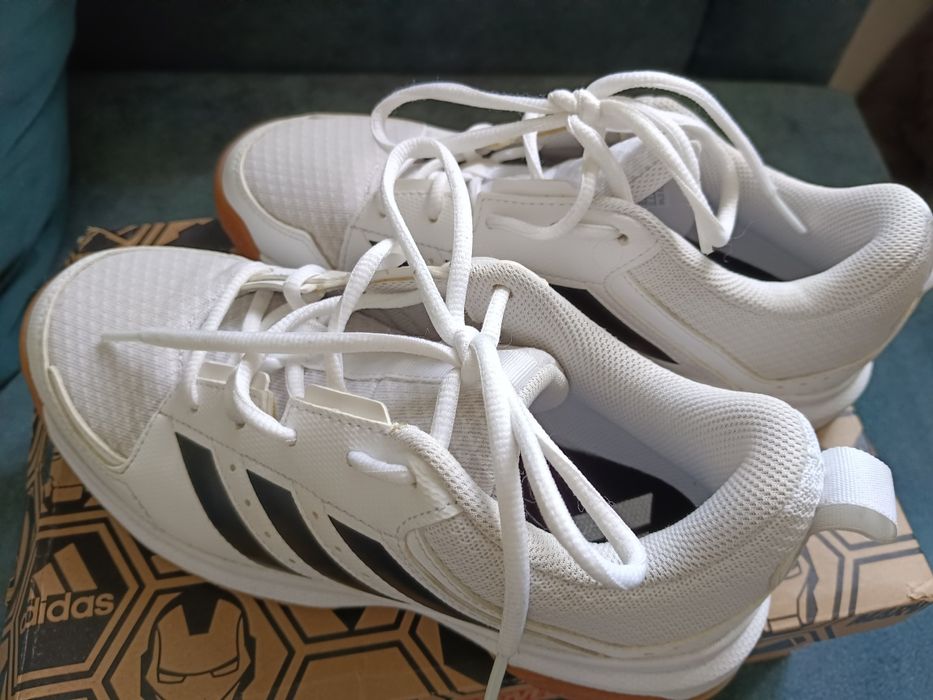 Женская обувь, размер 37