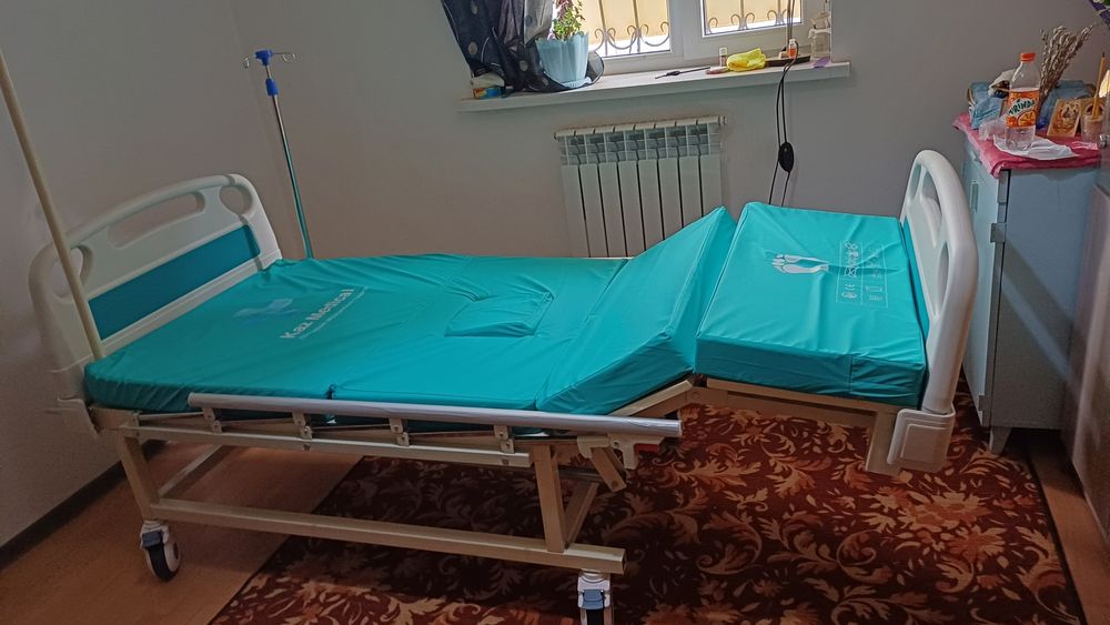 Продам медицинскую кровать
